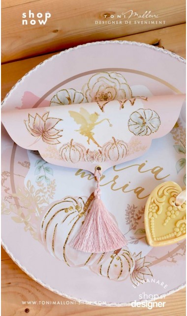 Trusou botez cu zana gold Tinkerbell si dovleci aurii cu somon si verde menta 4